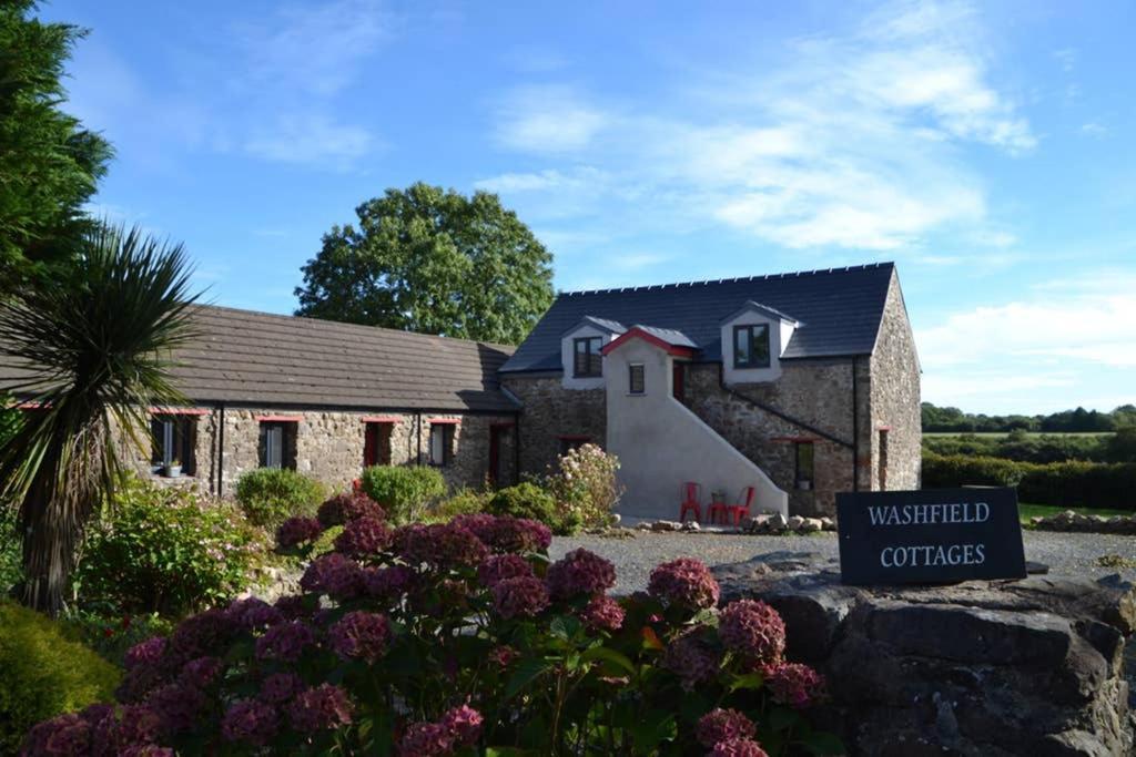 Cattle Shed Cottage Narberth Bagian luar foto