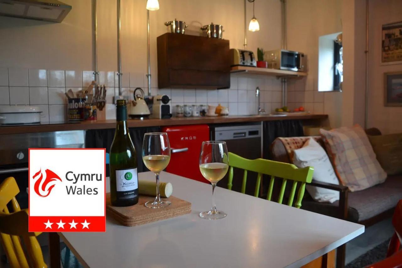 Cattle Shed Cottage Narberth Bagian luar foto